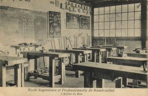 CPA École Superieure et Professionnelle de RAMBOUILLET-Atelier du Bois (260316)