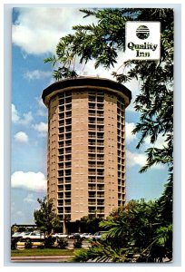 Vintage Quality Inn High Q Postcard F145E