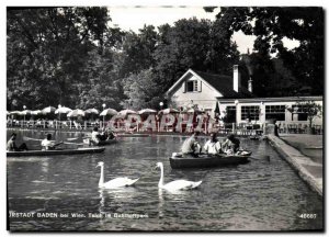 Modern Postcard Baden bei Wien Kurstadt Teich im Doblhoffpark