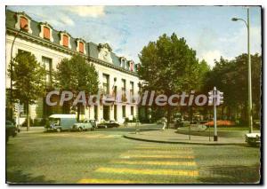 Postcard Modern Aubervilliers City Hall