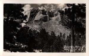 RPPC Real Photo Postcard - Mount Rushmore - South Dakota