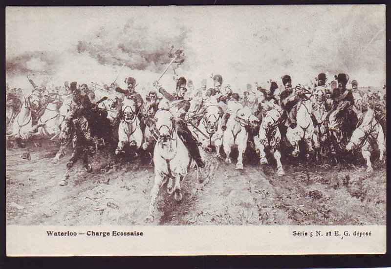 P1561 old unused postcard waterloo charging with horses french/belgium/