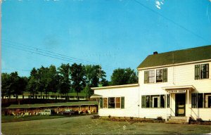 VINTAGE POSTCARD THE CEDAR CREST MOTEL RESTAURANT & GIFT SHOP BELLOWS FALLS VT