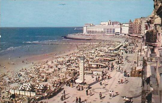 Belgium Oostende Vue generale de la Plage Real Photo