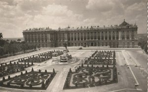 VINTAGE POSTCARD ORIENT SQUARE NATIONAL PALACE MADRID SPAIN 1950'S