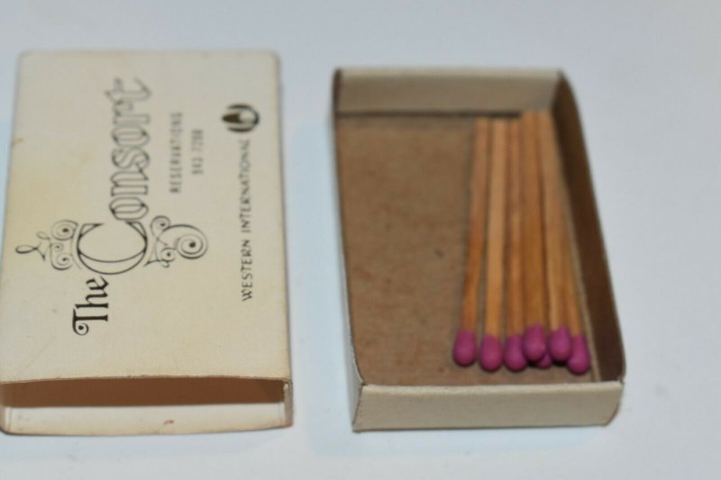 The Consort Continental Plaza Chicago Illinois Matchbox