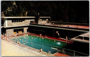 VINTAGE POSTCARD THE AQUACOURT BATHING AREA AT RADIUM HOT SPRINGS B.C. CANADA