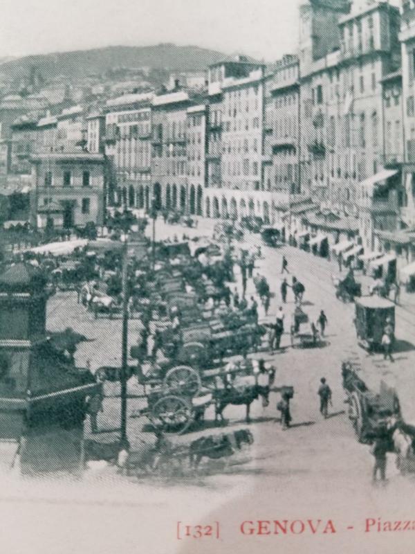 Antique Postcard from Italy, Genova - Piazza caricamento