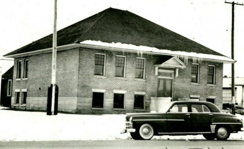 Vtg Postcard RPPC Cascade Idaho ID - Valley County Court House Street View Car 