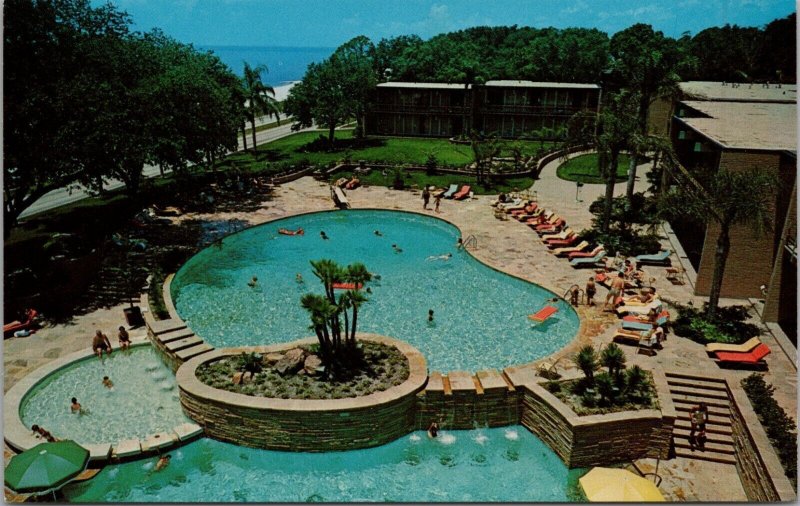 Broadwater Beach Motor Hotel and Cottages Biloxi Mississippi Postcard PC426