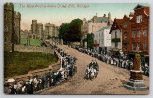 England The King Driving Down Castle Hill Windsor Postcard R23