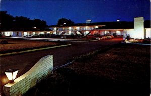 Kansas City, MO Missouri  WHITE HAVEN MOTOR LODGE Roadside Motel~Night  Postcard