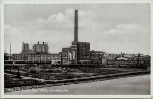 Cornwall Ontario Howard Smith Paper Mills ON Railway Cars Unused Postcard H58