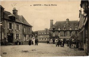 CPA QUINTIN - Place du Martray (630600)
