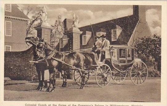 Virginia Williamburg Colonial Coach At The Gates Of The Governors Palace In W...