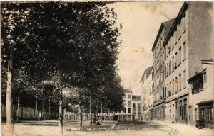 CPA LYON Place du Commandant Arnaud (463026)