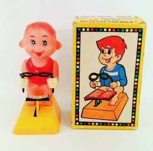 Clever Boy Gag Gift Boy on Toilet Reading Water Squirting Plastic Vtg Untested