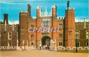 Modern Postcard Hampton Court Palace the Great Gate House