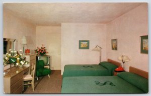 Saxony Motel Pacific Michigan Avenue Atlantic City New Jersey NJ Room Postcard