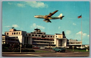 Postcard Seattle WA c1955 Seattle Tacoma International Airport SEATAC Boeing 707