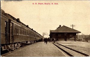 Great Northern Railroa Depot, Rugby ND c1912 Vintage Postcard K79