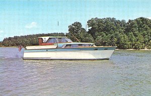 Gilbertsville KY Mari-Dave Cabin Boat, 2.25 x 3.5 Business Card.