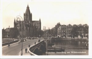 Netherlands Amsterdam Amstelbrug met Willibrorduskerk Vintage RPPC 09.52