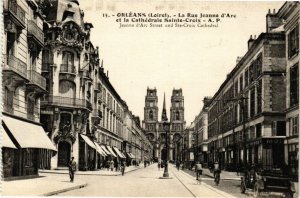 CPA ORLÉANS - La Rue de Jeanne d'Arc et la Cathédrale Ste-Croix (164073)