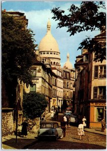 VINTAGE POSTCARD CONTINENTAL SIZE 1960s STREET SCENE AT THE SACRE-COUER PARIS