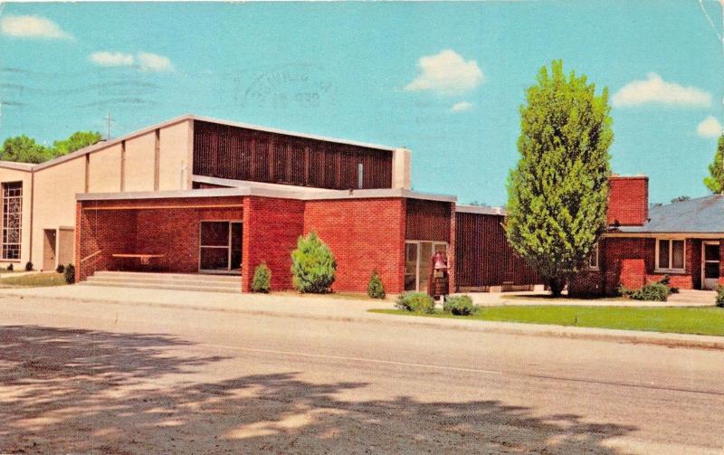 IRONS MICHIGAN~ST BERNARDS CATHOLIC CHURCH POSTCARD