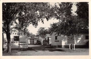 Redfield South Dakota Melcher's Modern Cabins Real Photo Postcard AA15800