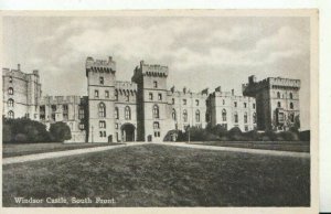 Berkshire Postcard - Windsor Castle - South Front - Ref TZ7395