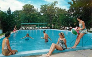 Postcard New York Freehold Pine Crest Farm swimming pool bikini 1950s 23-2518