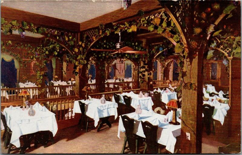 New Orleans LA~Fabachers Restaurant Interior~Ladies Grape Arbor~1908 Adv PC 