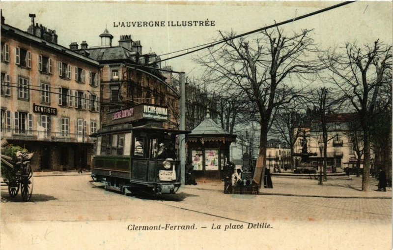 CPA CLERMONT-FERRAND La Place Delille (374708)