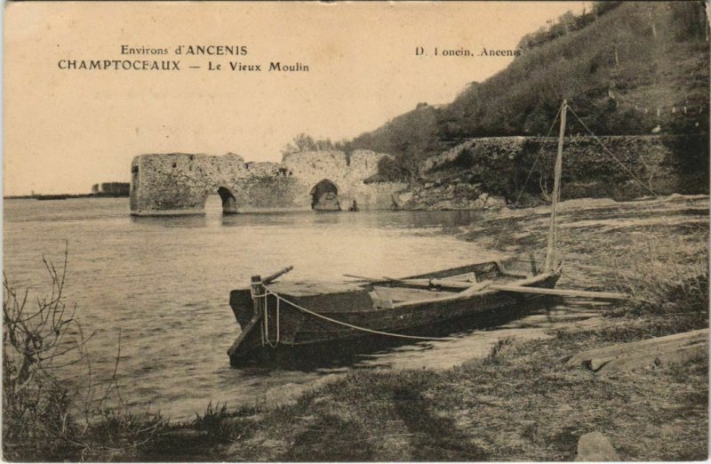 CPA Env. d'ANCENIS CAHMPTOCEAUX Le Vieux MOULIN (150503)