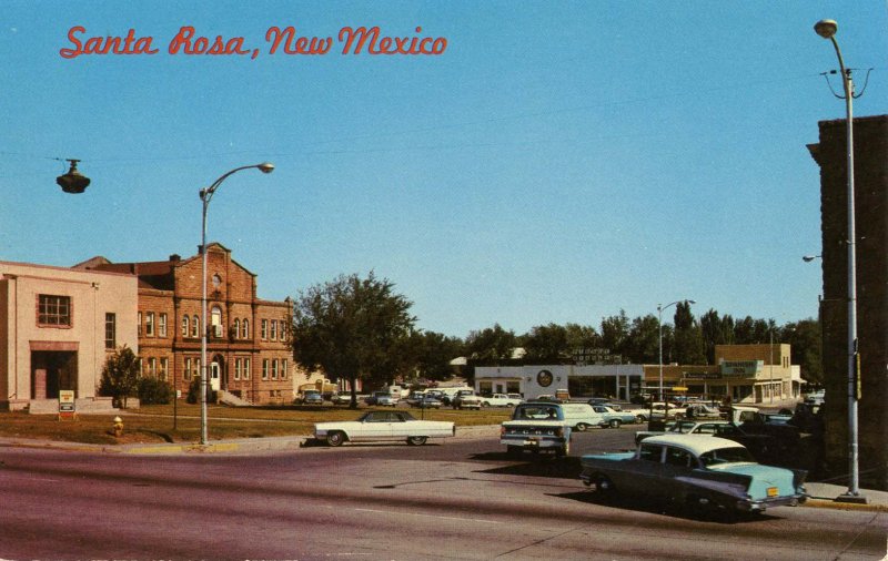 NM - Route 66, Santa Rosa. The Town Square