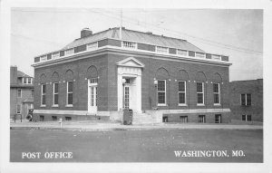 J76/ Washington Missouri RPPC Postcard c1940s Post Office Building  423