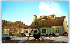 WILMINGTON, Vermont VT ~ Maple Syrup COOMB'S BEAVER BROOK Sugarhouse  Postcard