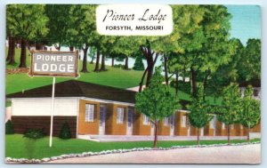 FORSYTH, MO Missouri ~ Roadside PIONEER LODGE c1950s Linen Postcard