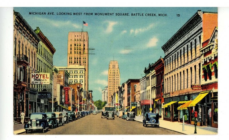 MI - Battle Creek. Michigan Avenue looking West from Monument Square