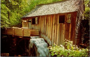 John P. Cable Mill Great Smoky Mountains Cades Cove TN Tennessee Postcard H5