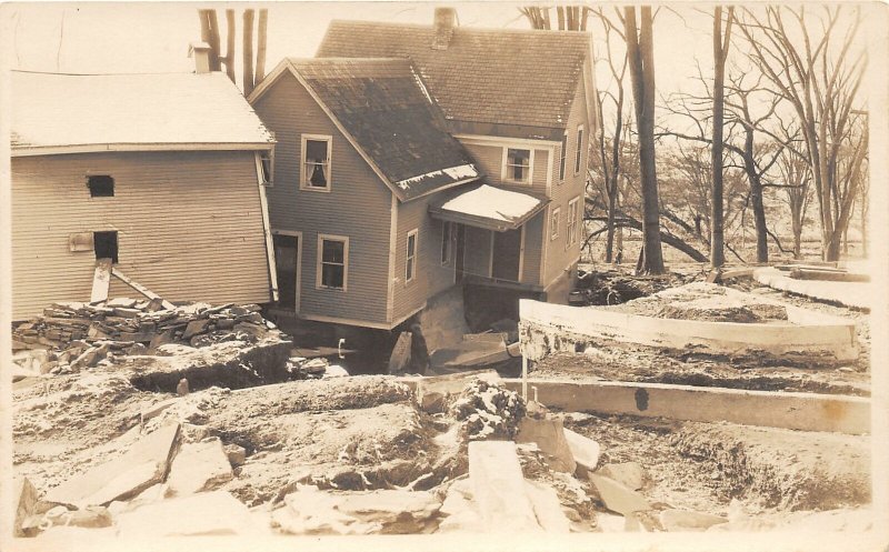 G42/ Montpelier Vermont RPPC Postcard c1920s Flood Disaster Homes 1 