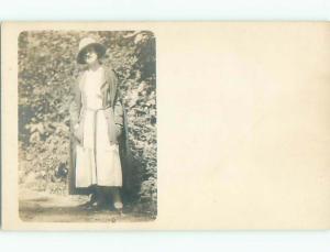 Old rppc WOMAN - WOMEN - FEMALE Great Postcard AB1592