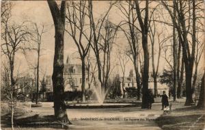 CPA BAGNERES-de-BIGORRE - Le Square des Vigneux (281660)