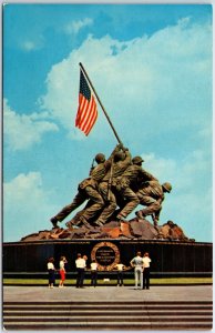 VINTAGE POSTCARD UNITED STATES MARINE CORPS WAR MEMORIAL AND IWO JIMA STATUE