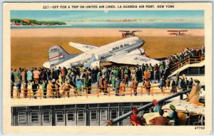 LaGUARDIA AIRPORT, New York NY ~ UNITED AIRLINES Airplane Crowd c1940s Postcard