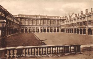 CAMBRIDGE UK TRINITYCOLLEGE NEVILLES COURT POSTCARD 1910s