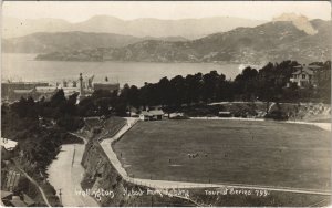 PC NEW ZEALAND, WELLINTON, HARBOUR, Vintage REAL PHOTO Postcard (B41464)