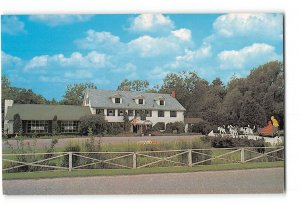 Middlebury Vermont VT Vintage Postcard The Dog Team Restaurant Lounge